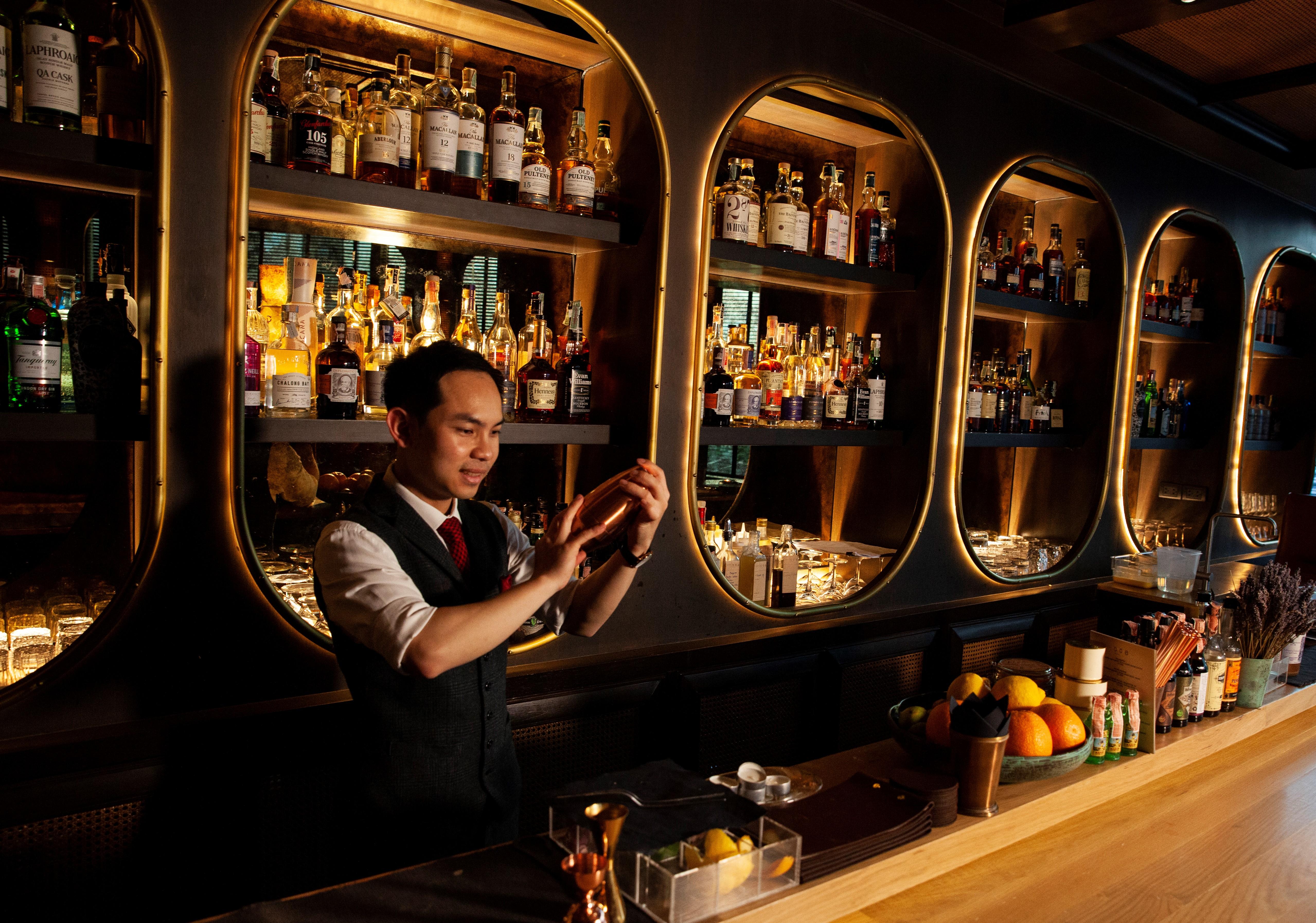 Khách sạn Muu Bangkok, Small Luxury Of The World