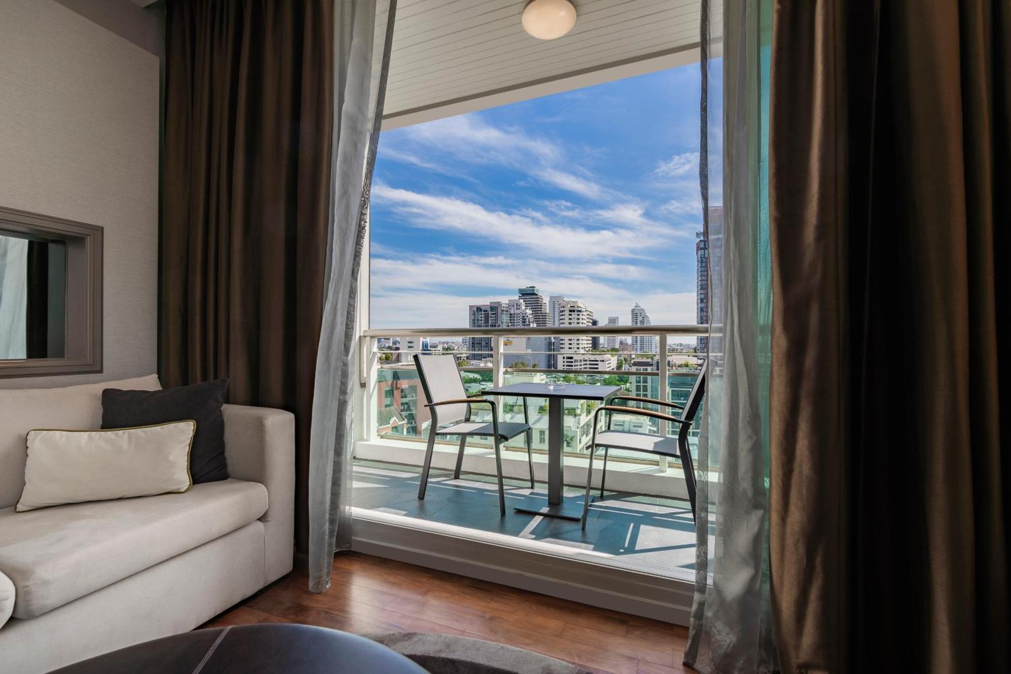 Khách sạn Muu Bangkok, Small Luxury Of The World 5*